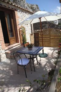 La Casa della Luna (by Vacation Service)