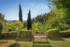 Ginestraio in Santalbino by VacaVilla