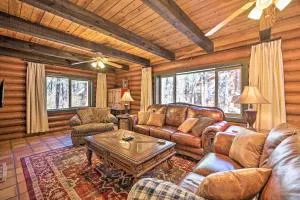 Pinetop Log Cabin Near Dining, Hiking and Golf! - Springerville