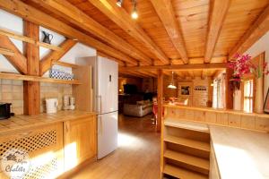 Maisons de vacances 2AlpesChalets - Chalet Marie 1 - Standing et Sauna au pieds des pistes : photos des chambres