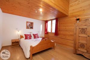 2AlpesChalets - Chalet Marie 2 - Standing et Sauna aux pieds des pistes : photos des chambres