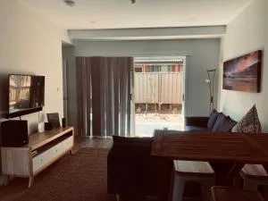 Beach Side Townhouse - 希罗尔