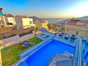 Centrally located Luxury Villa: Alesta