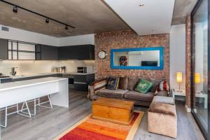Classy 1 bedroom in The Signature 115 De Waterkant