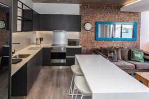 Classy 1 bedroom in The Signature 115 De Waterkant