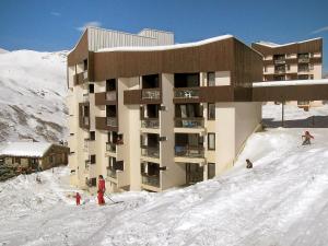 Apartment Origanes 525 by Interhome