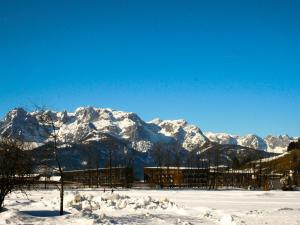 Apartment Edelweiss-2 by Interhome