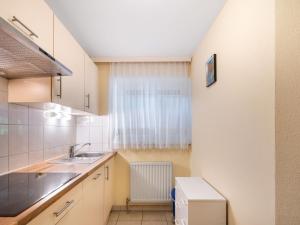 Apartment Rosa-3 by Interhome