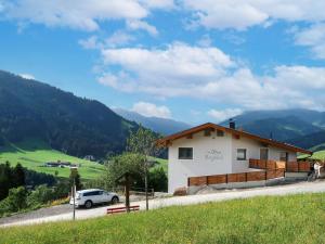 Apartment Bergblick by Interhome