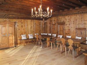 Chalet Jagdhaus Biedenegg by Interhome