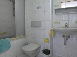 Apartment Roger-2 by Interhome