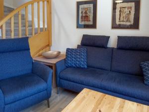 Apartment Eaux-Vives 202 by Interhome