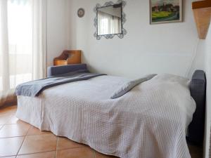 Apartment Les Girolles B14 by Interhome