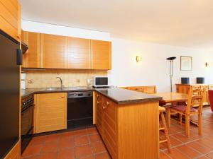 Studio Terrasse Des Alpes 615 by Interhome