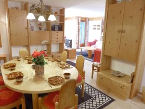 Apartment Terrasse Des Alpes 917 by Interhome