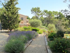 Maisons de vacances Holiday Home Le Collet des Redons - LOG170 by Interhome : photos des chambres