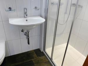 Apartment Chalet Eiger-1 by Interhome