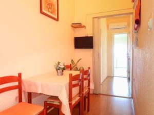 Apartment Dalibor-2 by Interhome 