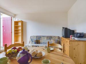 Apartment Le Centaure by Interhome