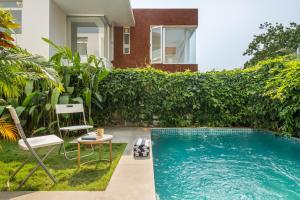 La Risa, 2 BHK Villas near Vagator Beach, Private Pool with Kitchen, Balcony, Security
