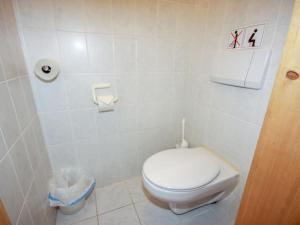 Holiday Home Fliegerklause by Interhome