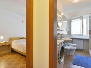 Apartment Maura-2 by Interhome