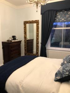 The Old Lodge Guest House