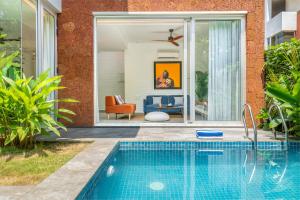 La Risa, 2 BHK Villas near Vagator Beach, Private Pool with Kitchen, Balcony, Security