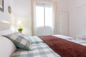 Sea & Wave Soho Family Apartment