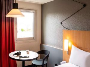 Hotels ibis Cergy Pontoise Le Port : photos des chambres