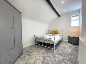 Yr Hen Bopty (The Old Bakery)