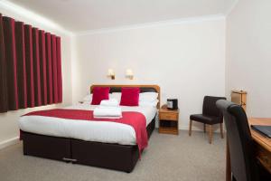 Deluxe King Room room in Pitbauchlie House Hotel