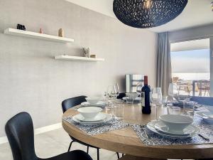 Via Celere 2331 Luxury Sea View Apartment