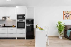 Las Vistas Cristianos by Welcome Tenerife