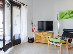 Apartment Residenza Miralago Apt- C27 by Interhome