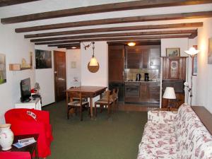 Apartment Residenza Chesa Margun 56-1 by Interhome