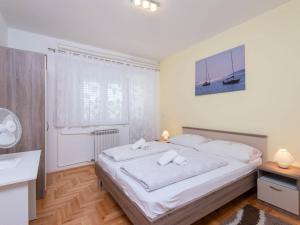 Apartment Balota by Interhome