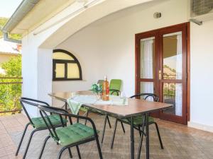 Apartment Dalibor-3 by Interhome 