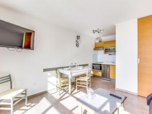 Apartment Les Rivages de Rochelongue-4 by Interhome