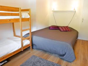 Apartment Les Bruyères 25 by Interhome