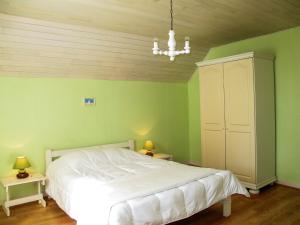 Maisons de vacances Holiday Home Campagne by Interhome : photos des chambres