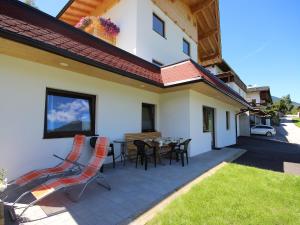 Apartment Hanna by Interhome