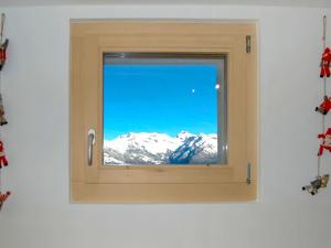 Chalet Le Ruisseau by Interhome
