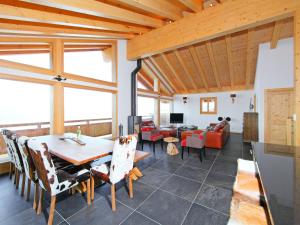 Chalet Chalet Flocon de Neige by Interhome
