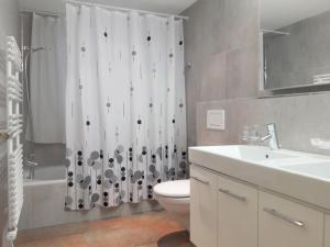 Apartment Bergfrieden Apt- 2 by Interhome