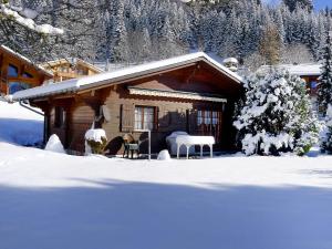 Chalet Chalet Lorila by Interhome
