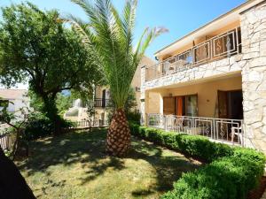 Apartment Meridiana-1 by Interhome