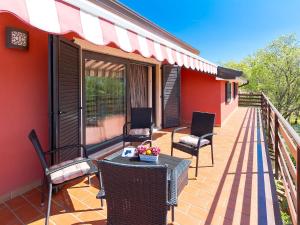 Apartment Majda by Interhome 