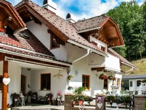 Apartment Poldi by Interhome - Oberhaus