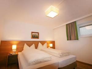 Holiday Home Happy by Interhome